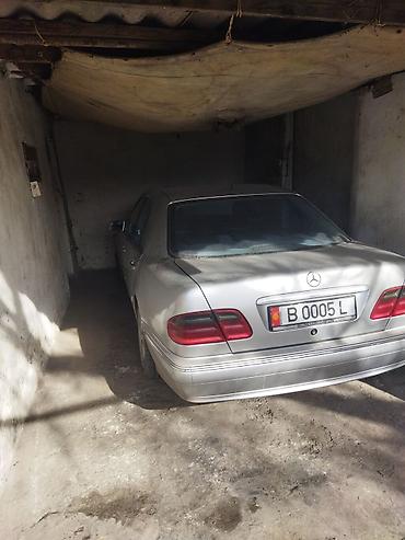 Mercedes-Benz: Mercedes-Benz E-Class: 2000 г., 2.8 л, Механика, Бензин, Седан — 5