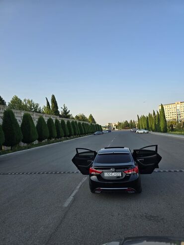 sukan satisi: Hyundai Elantra: 1.8 l | 2012 il Sedan