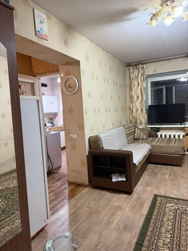 дом тоголок молдо васильева: 2 комнаты, 42 м², Хрущевка, 4 этаж, Косметический ремонт