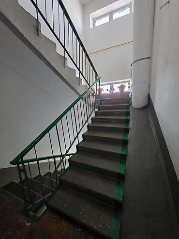 300 000: 1 комната, 32 м², Индивидуалка, 5 этаж, Требуется ремонт — 8
