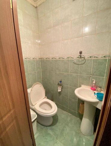 срочная продажа квартир без посредников: 2 бөлмө, 48 кв. м, 105-серия, 5 кабат, Эски ремонт