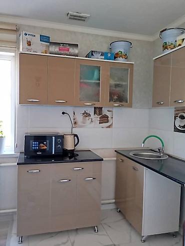 silver kitchen: Кухонный гарнитур с рабочей зоной и навесными шкафами - Комплектация — 2