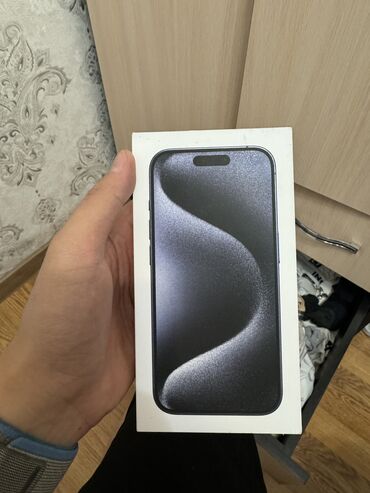 телефондор айфон: IPhone 15 Pro, Колдонулган, 128 ГБ, Midnight, Заряддоочу түзүлүш, Коргоочу айнек, Каптама, 97 %