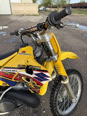 мотор дизель: Кроссовый мотоцикл Suzuki RM (двухтактный) Обьем 250 кубов Эндуро — 3