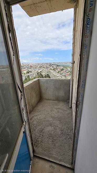 qaracuxurda mənzil: Qaraçuxur qəs., 3 otaqlı, Yeni tikili, 110 kv. m — 4