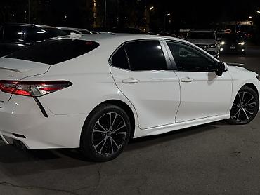 авто стенд: Toyota Camry: 2020 г., Автомат, Бензин, Седан — 3