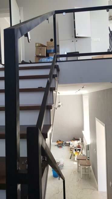 Бетонные лестницы: Бетонная лестница Для дома, Форма лестницы: Прямая, Стиль: Лофт — 3