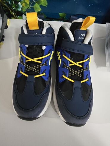 Kid's sneakers: Uşaq idman ayaqqabısı - Ölçü: 39 (hər qiymətə) - Model: yüksək — 2