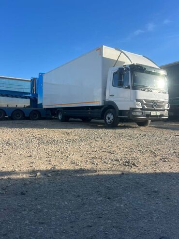 Mercedes-Benz: Mercedes-Benz 230: 4.3 l | 2012 il Sedan — 10