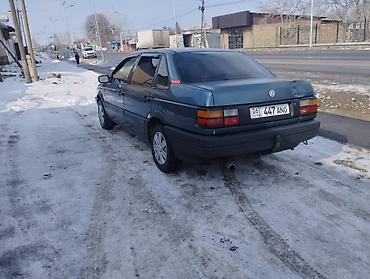 Volkswagen: Volkswagen Passat: 1990 г., 1.8 л, Седан — 9