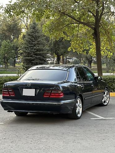 210 mers: Mercedes-Benz E-Class: 2000 г., 3.2 л, Автомат, Бензин, Седан — 3