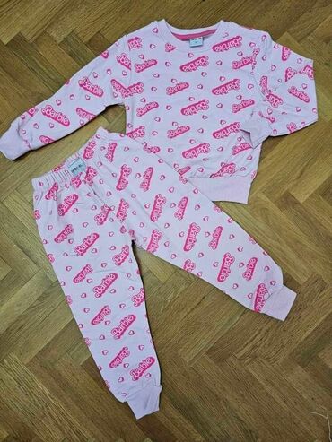 Ostale dečije stvari: Prelepe trenerke za devojčice NOVO 2700 Do 10 idu Pitati za dostupne — 7