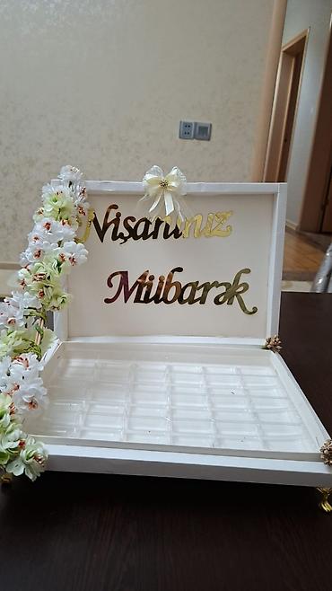 xonca kiraye: Nişan üçün dekorativ şirniyyat/qızılgül qabı - Material: ağ rəngli — 2