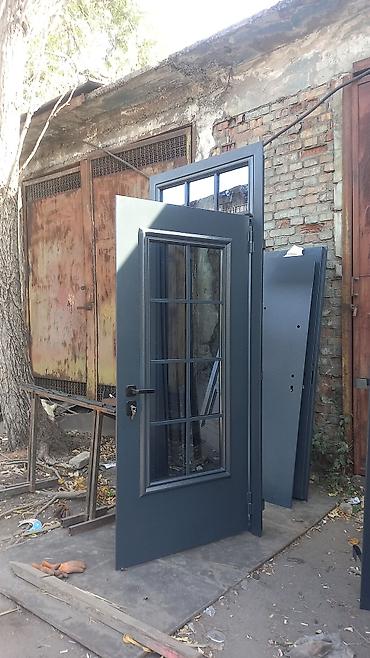 Двери для домов и квартир: Двери для домов и квартир, Бронированная, Одностворчатая, Кыргызстанская, Со стеклом, цвет - Фиолетовый — 11