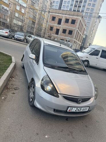 последующим: Honda Fit: 2003 г., 1.3 л, Вариатор, Бензин, Хэтчбэк