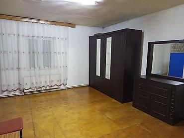Mənzillər: 2 otaqlı mənzil – tam təchizatlı - Plan: 2 otaq, ayrı mətbəx və — 5