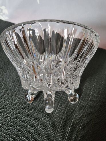 Ostalo posuđe: Bombonijera nova kristal Zajecar 70te. Kristalna bombonijera,na tri na lalafo.rs — 12 Ostalo posuđe: Bombonijera nova kristal Zajecar 70te. Kristalna bombonijera,na tri — 12