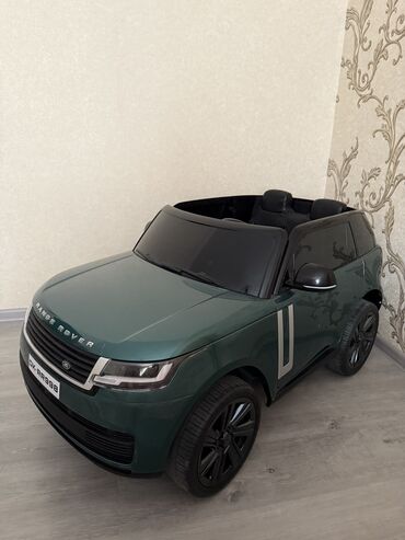 Oyuncaqlar: Super avtomobil Range rover yeni versiya yasil rang Range rover