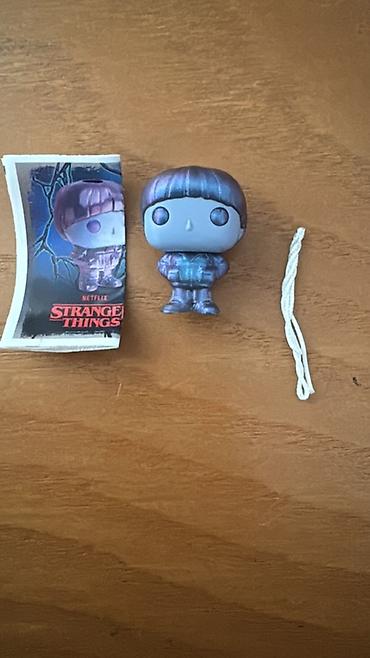 stranger thing: Stranger Things temalı mini kolleksiya fiquru - Netflix-in Stranger — 1