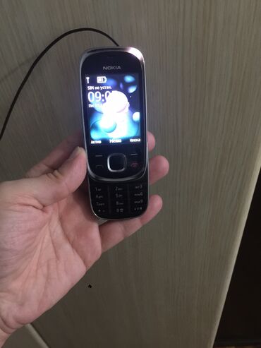 Nokia: Nokia 8, 2 GB, rəng - Qəhvəyi, Düyməli, Zəmanət — 3