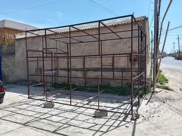 Digər tikinti materialları: Metal konstruksiya, müxtəlif məqsədlər üçün istifadəyə yararlıdır