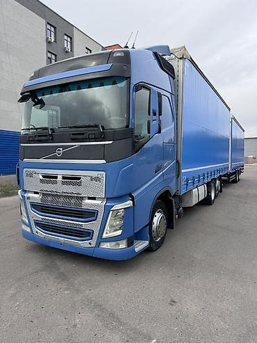 грузовой тягач седельный: Тягач, Volvo, Тентованный — 3