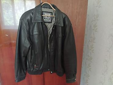 Костюмы: Мужская одежда: кожаная куртка‑парка и два классических костюма 1) — 10