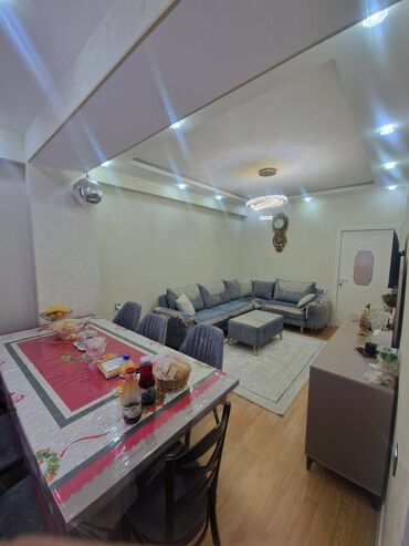 Yeni tikili: Satılır: mənzil (şəkillərdə göstərilən) Xüsusiyyətlər: - Giriş — 7