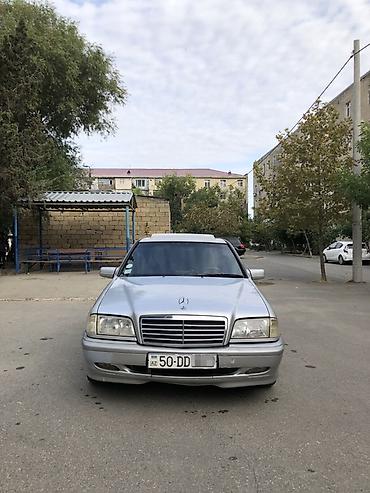 mercedes benz 208 d: Mercedes-Benz C-Class: 2 l | 1998 il Sedan — 1