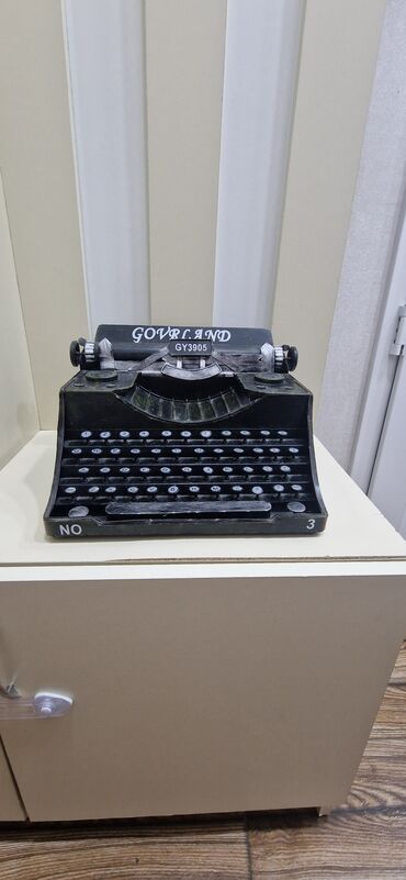 сейф бу бишкек: Dekorativ retro yazı maşını maketi – GOVRLAND GY3905 - Material