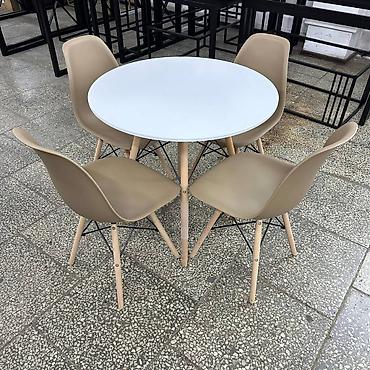 cha: Стол Eames 80х75 с 4 стульями

Обеденный стол
Кухонный стол
Комплект — 4