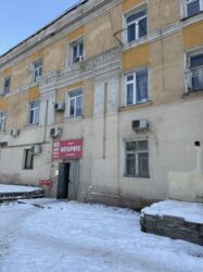 сдаю помещение токмок: 1 бөлмө, Кыймылсыз мүлк агенттиги, Чогуу жашоосу жок, Эмерексиз