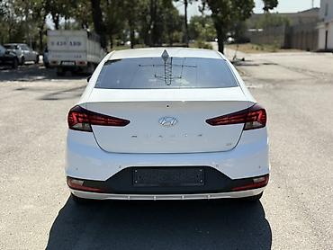 на аванте: Hyundai Avante: 2019 г., 1.6 л, Автомат, Бензин, Седан — 5