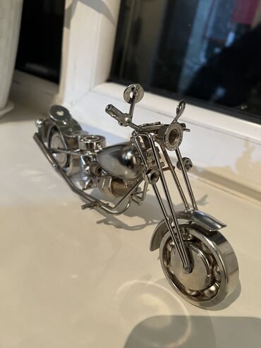 подарок для папы: Мотоцикл из болт подщивника для подарок