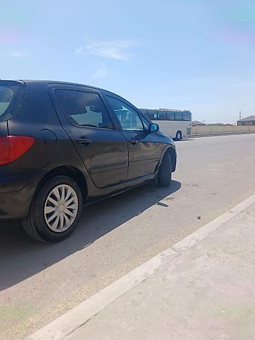pejo 607: Peugeot 307, qara rəng, hetçbek kuzov. Texniki və dizayn — 3