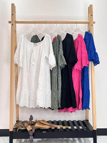 Haljine: 2900 na lalafo.rs — 15 Haljine: 2900 — 15