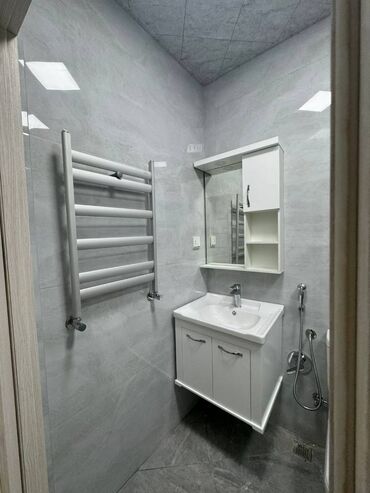 Uzunmüddətli kirayə mənzillər: Bakixanov Aygün Mall yanında mənzil kirayə verilir. Mərtəbə 21/15 — 7