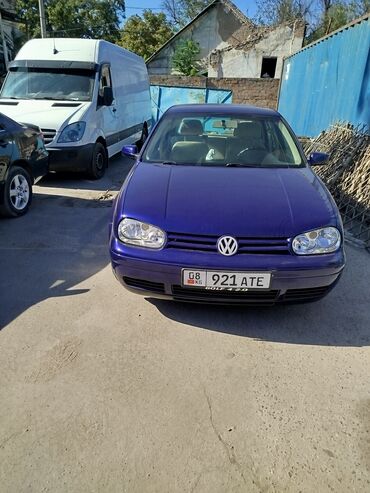 лямбда зонд гольф 3: Элегантный хэтчбек Volkswagen Golf 2.0 в насыщенном синем цвете