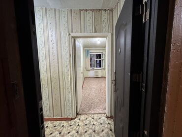 однокомнатная квартира в канте: 2 комнаты, 43 м², 104 серия, 3 этаж, Старый ремонт