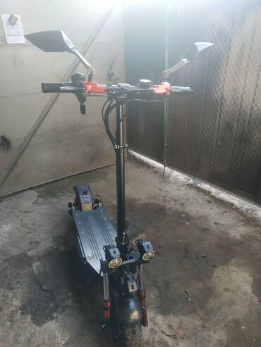 мото зит: Продаю Электро Самокат (скутер) Комплектация; LUX Два электро
