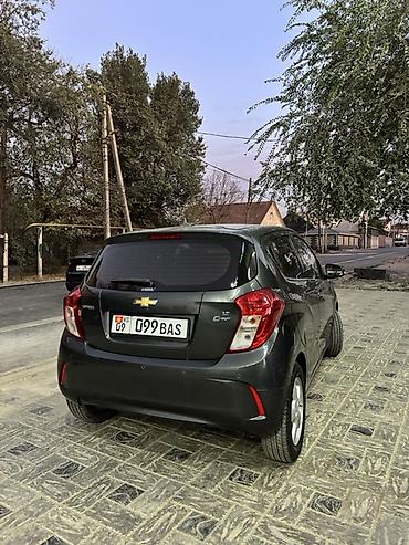 bad e5: Chevrolet Spark: 2018 г., 1 л, Вариатор, Бензин, Хэтчбэк — 4