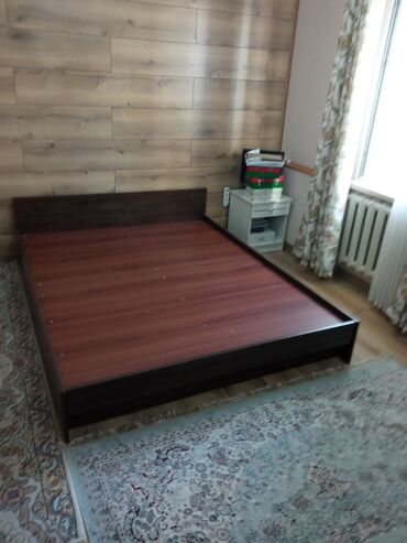 кондуктор для мебели: Двуспальная Кровать, Б/у