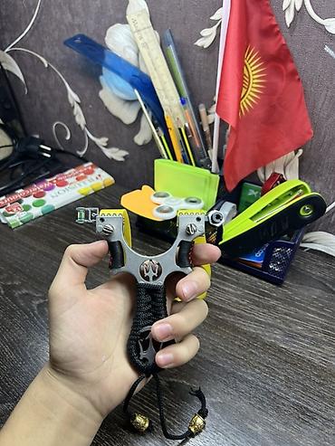 Луки и рогатки для охоты: Профессиональная рогатка с прицельными модулями и аксессуарами в — 1