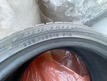 зимние шины на грузовые автомобили: Шины 225 / 45 / R 18, 1 шт, Легковые, Dunlop