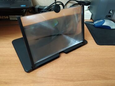 Mobil telefonlar üçün digər aksesuarlar: 5D Ekran Böyüdücü. Mobil Phone Video Amplifier. Bu, mobil telefonlar