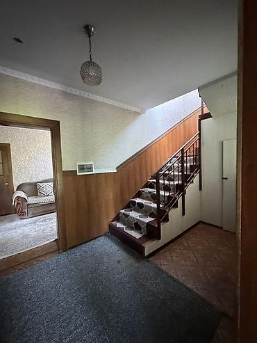Продажа коттеджей и домов: Продаётся жилой дом с большим земельным участком и хозпостройками. с — 35