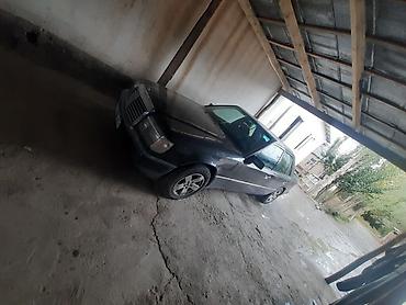 Продажа авто: Mercedes-Benz E-Class: 1993 г., 2.2 л, Механика, Бензин, Седан — 3
