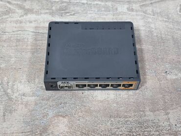 пассивное сетевое оборудование top trends: Продаю маршутизатор Микротик Mikrotik RouterBoard hEX