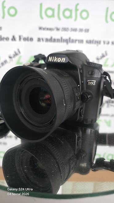 monitor qiymetleri: Nikon D80 DSLR fotoaparat + AF‑S NIKKOR 35mm f/1.8G üzərində kart və — 3