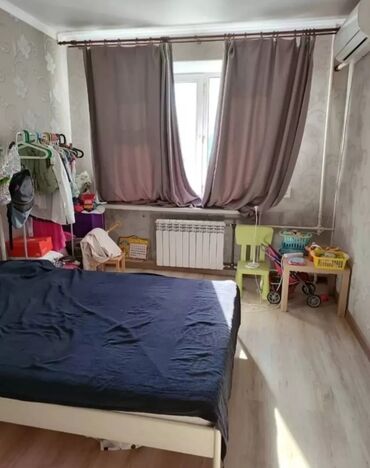 продаю или менаю: 2 комнаты, 47 м², Сталинка, 3 этаж, Евроремонт